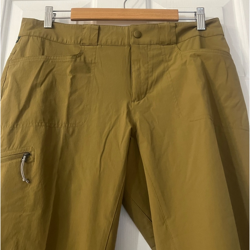 Women’s capris